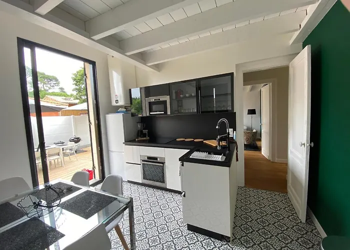 Du Bassin -un Petit Coin De Paradis אנדרנוס-לה-באינס